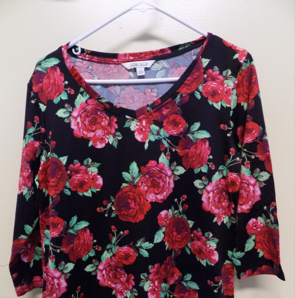 Pioneer woman top